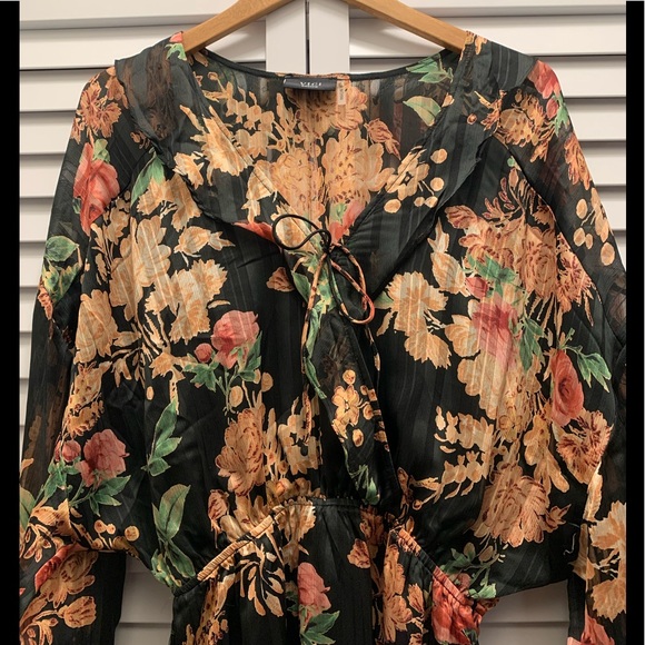 Vici Floral Dress - Picture 5 of 7